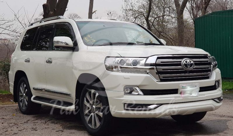 Rent Land Cruiser ZX V8 2019 In Islamad Lahore Faisalabad Pakistan